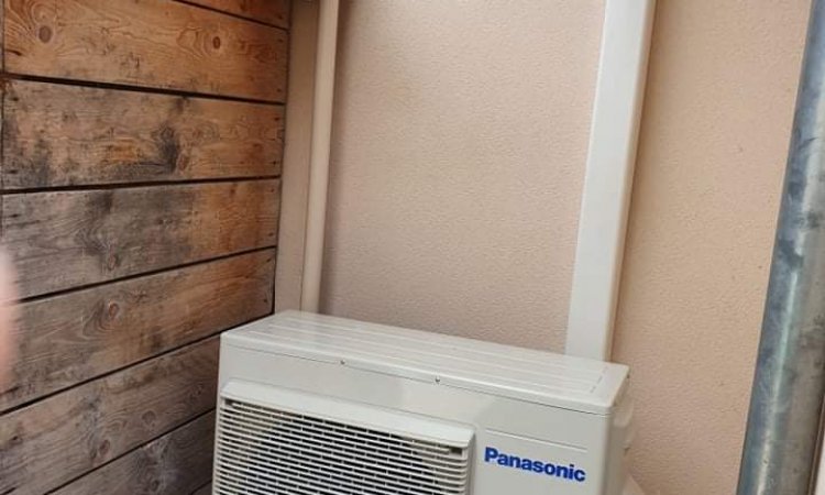 Installation de climatisation réversible Panasonic à Le Grand-Lemps